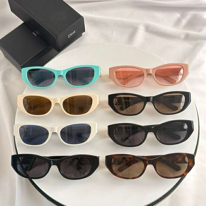 Picture of Dior Sunglasses _SKUfw57302904fw
